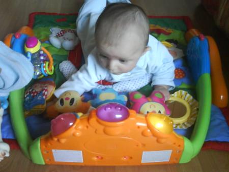 moins vite les lumi&egrave;res!